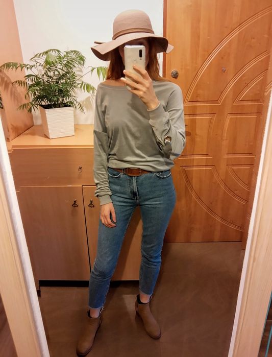 Welurowa szara bluza oryginalna wstążki hit pasuje na S i M
