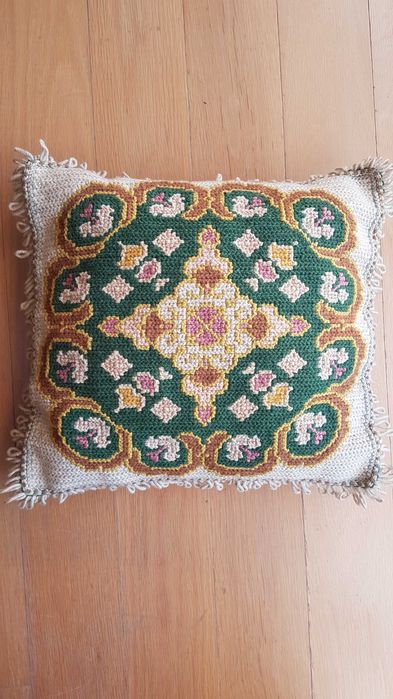 1 Almofada de Arraiolos feitas à mão - ponto fino - Original