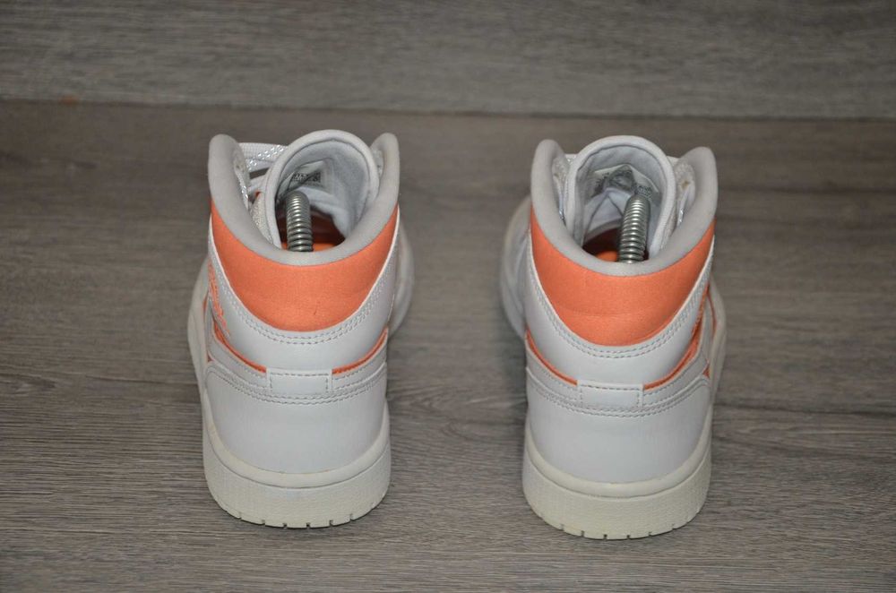 Продам кросівки Фірма NIKE.