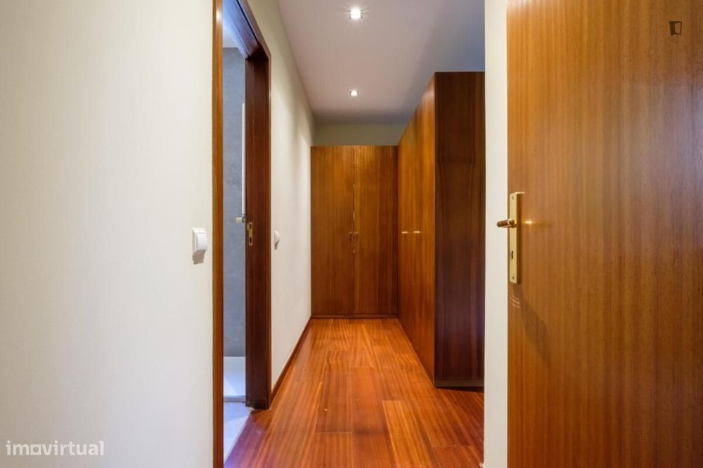 Apartamento com 3 quartos - localizado em Braga