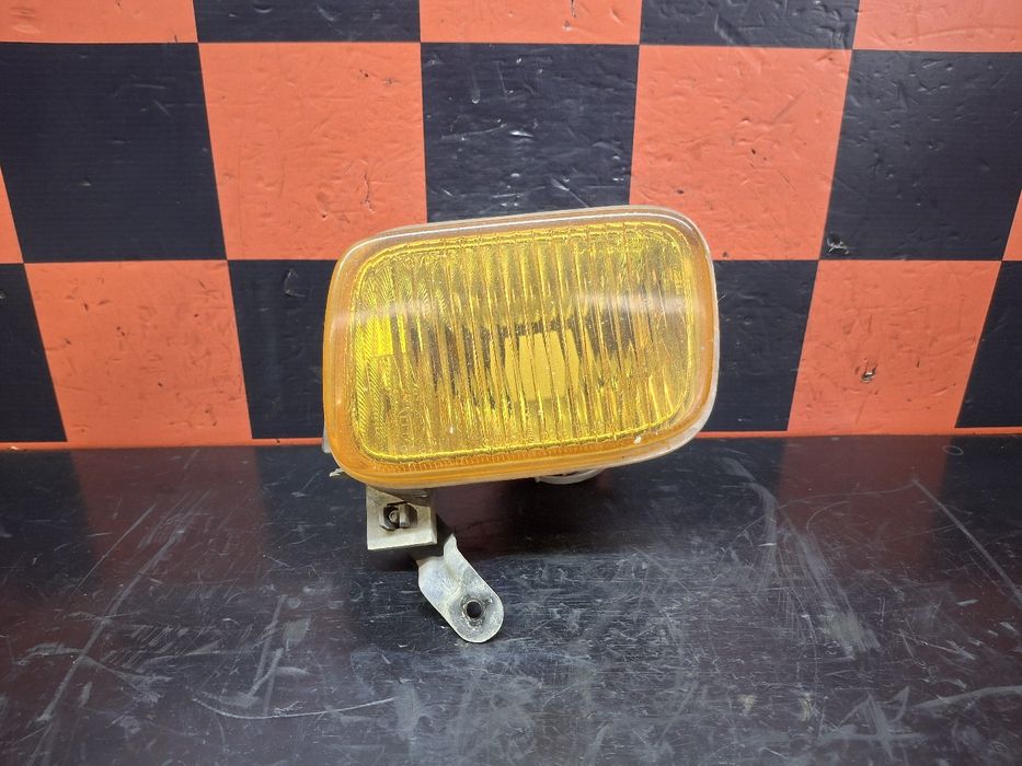 Farol nevoeiro frente esquerdo TOYOTA Dyna Chassis (KD_, LY_, _Y2_, _U