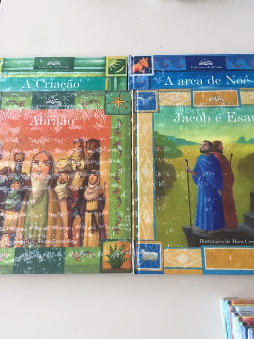 Coleção de livros Histórias da  Biblia para criamças!  Novosa