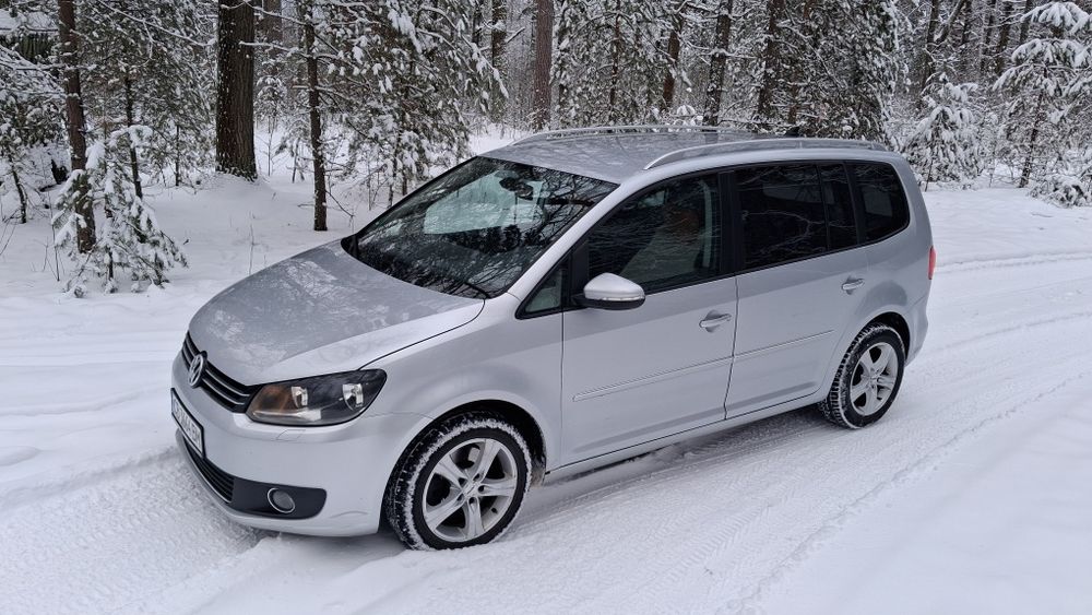 Продам wv  Touran 2.0 TDI  2011 року .