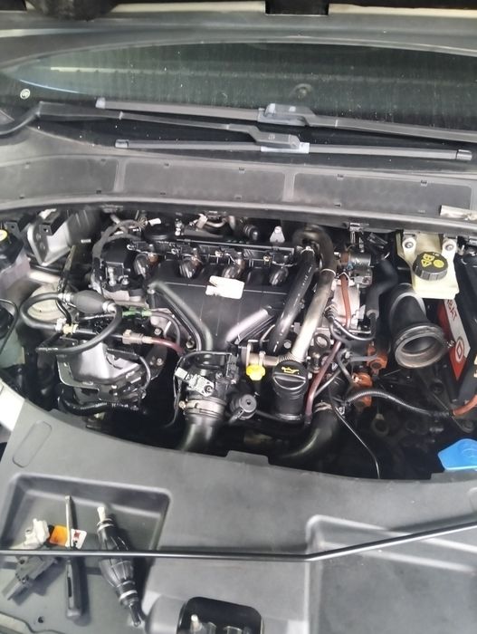 Ford Galaxy avariada