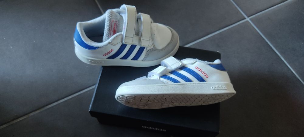 Sapatilhas adidas menino tamanho 27