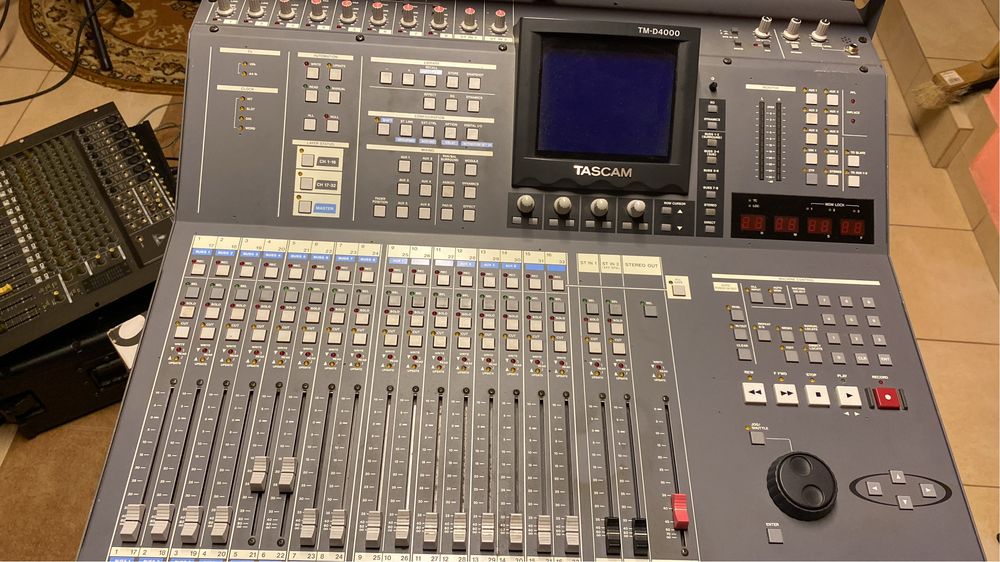Cyfrowy Mikser Tascam TM D4000