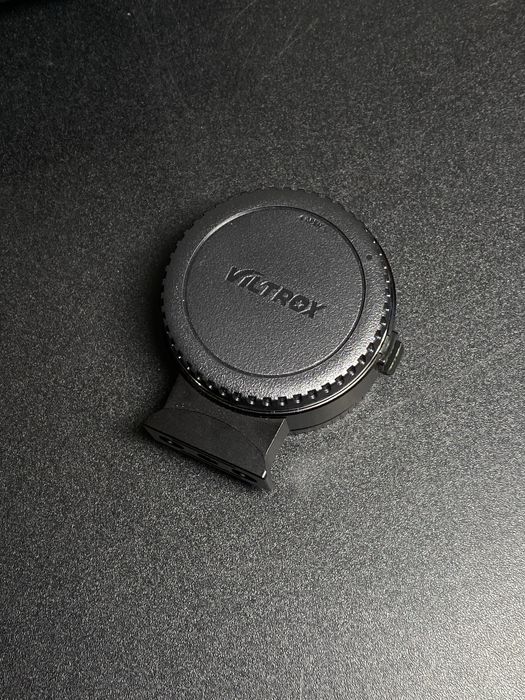 Viltrox EF-L автофокусний адаптер