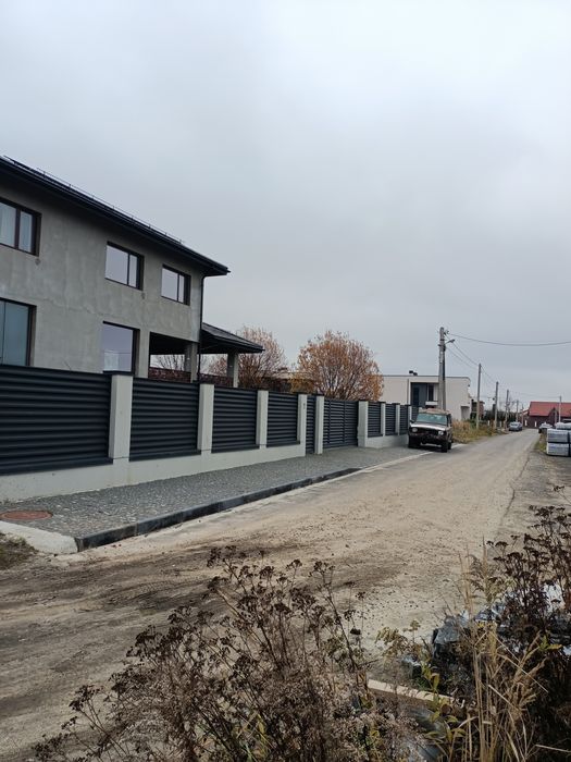 Ділянка Зубра,до кільцевої,під котеджне містечко.Асфальт.