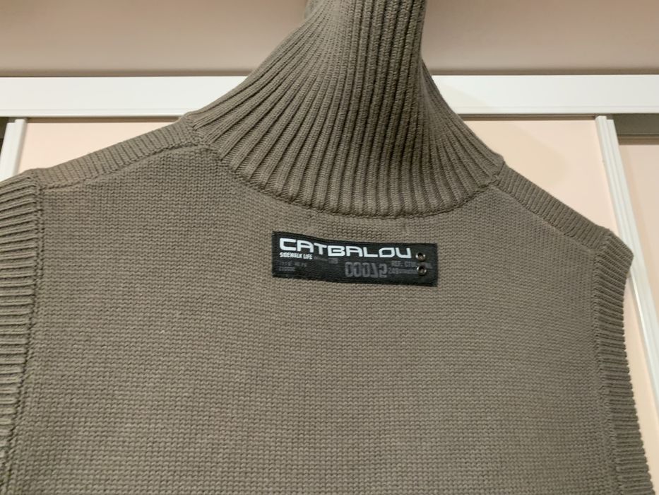 Продам жилет оригінал Італія стан відмінний 10/10