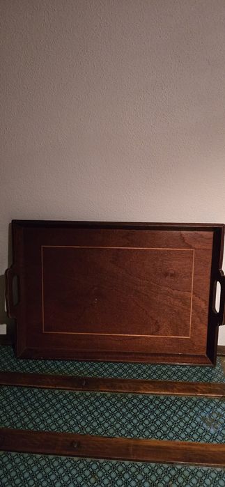 Tabuleiro de madeira antigo