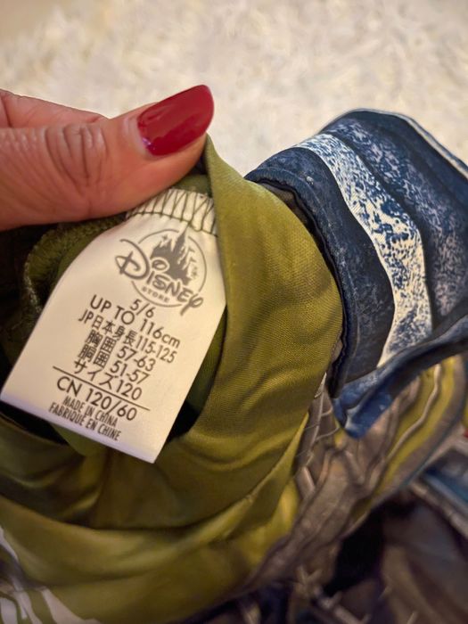 Disfarce Hulk advangers original da Disney store.