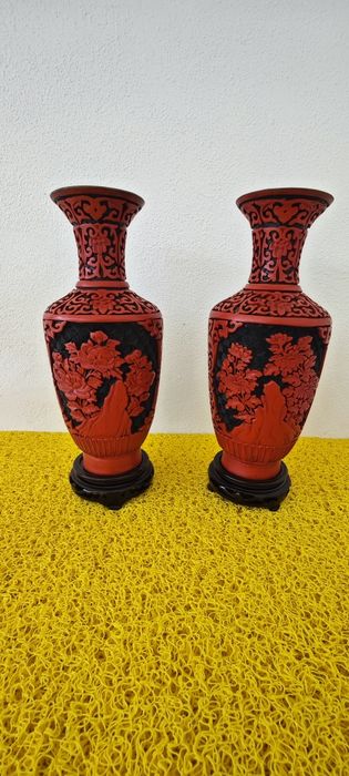 Vasos em cloisonné