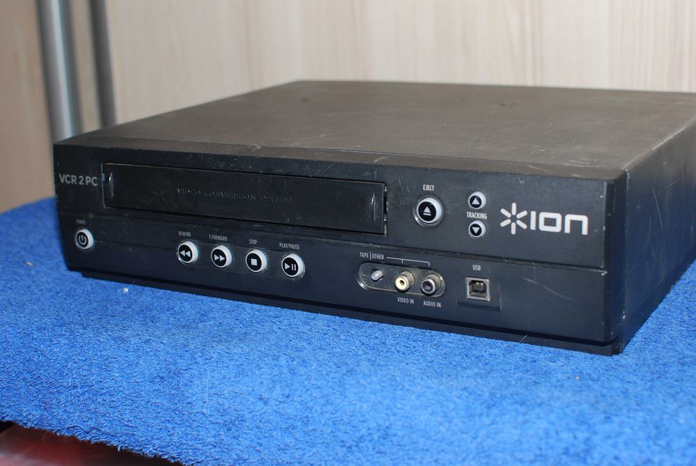 Magnetowid na kasety VHS konwerter cyfrowy z USB ION VCR 2PC