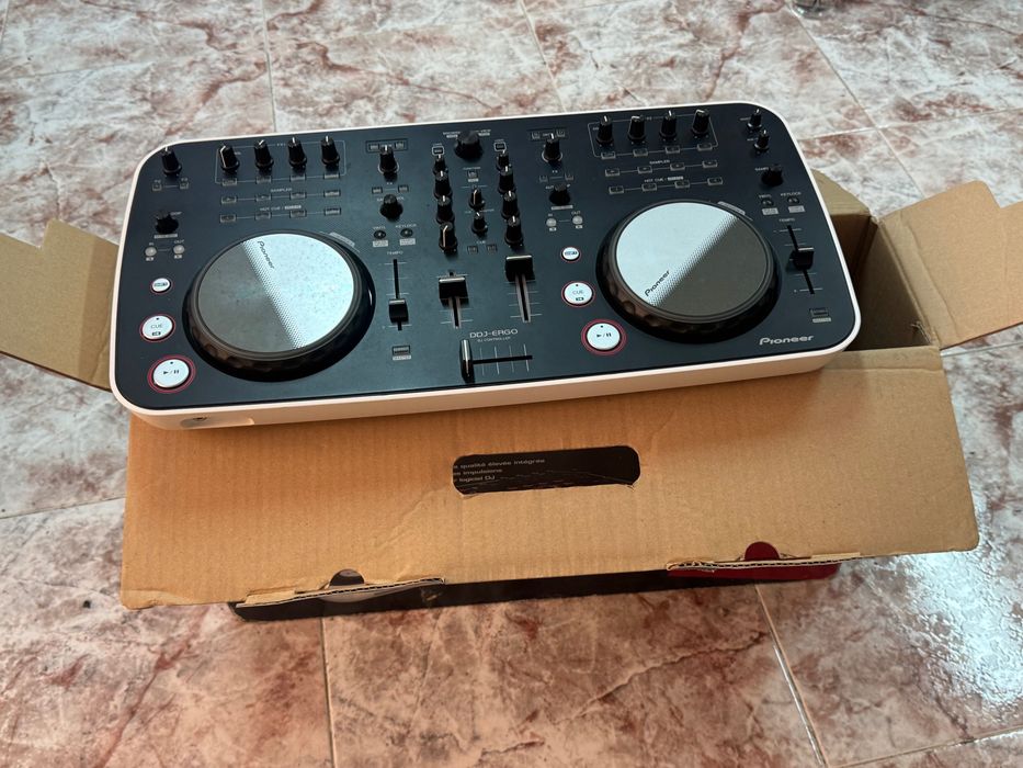 Pioneer dj ergo v
