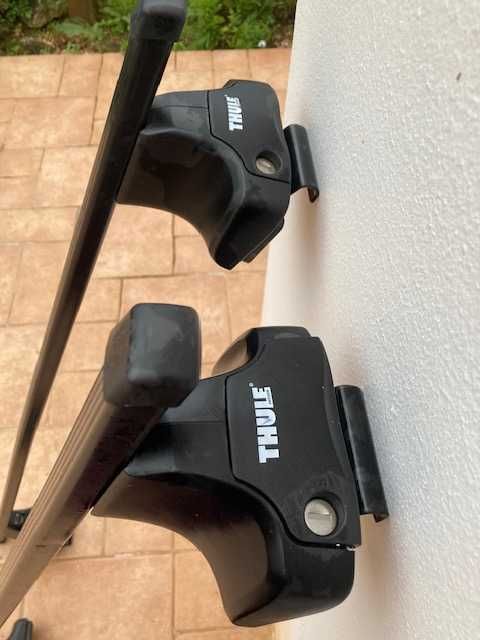 Barras de tejadilho Thule para ISUZU