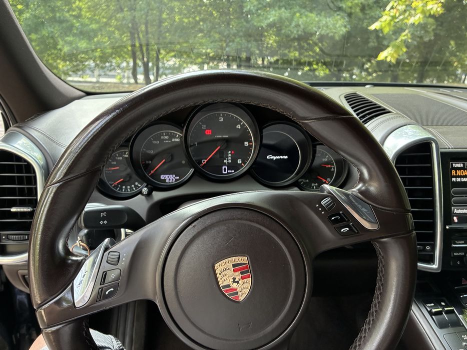 Porsche Cayenne — fotografia 9