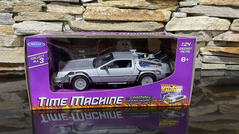 1:24 нова колекційна модель авто машинка DeLorean DMC Делоріан іграшка