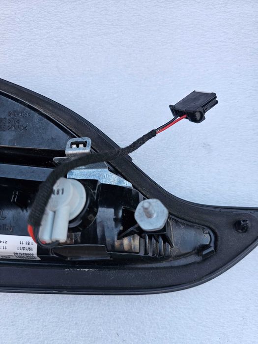 Lampa Prawy Tył Opel Zafira C Zwykła