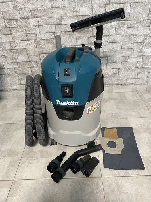 Пилосос makita vc2512L