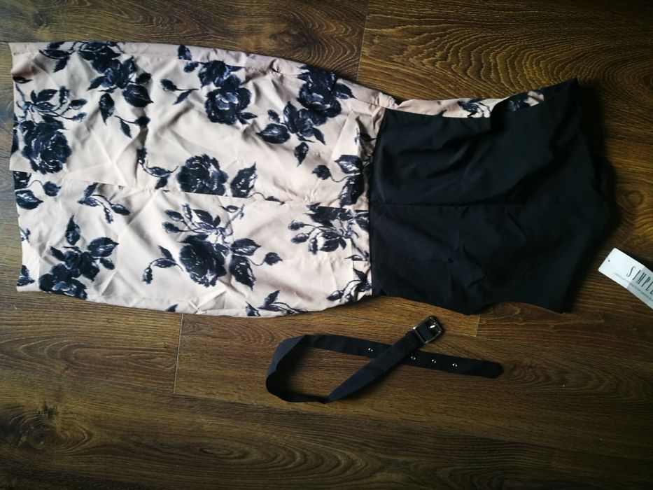 Sukienka Simple 36