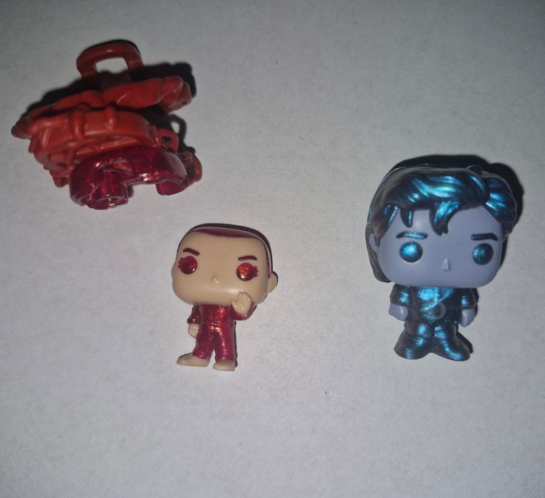 Figurki Kinder Joy Stranger things
