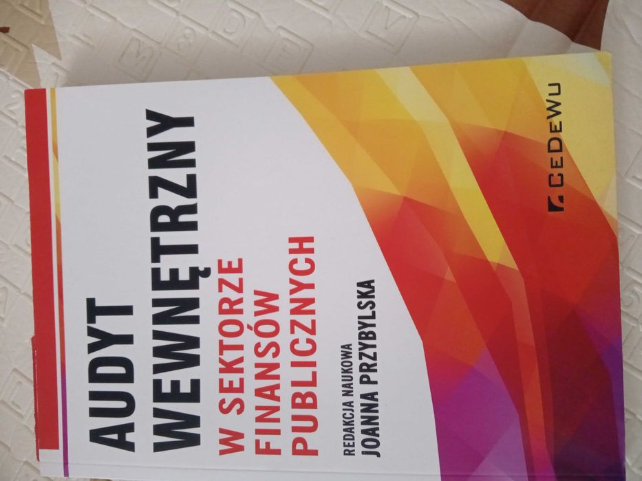 Książki wyprzedaż