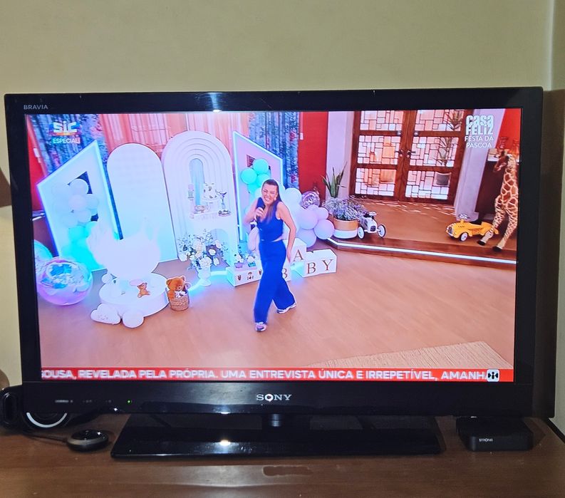 Tv led 32 polegadas Sony bravia .funciona impecável .bem estimada .