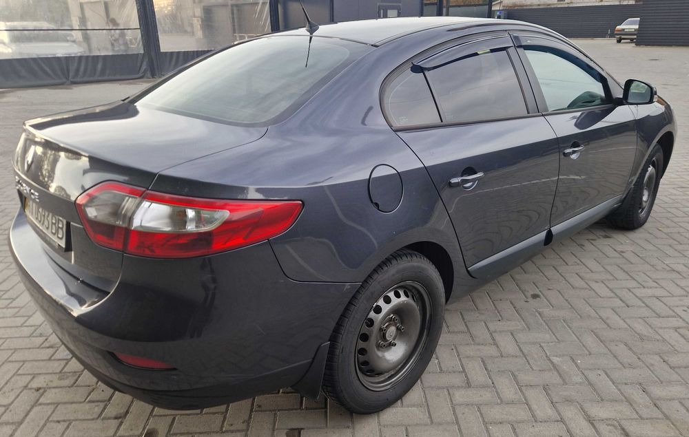 Renault Fluenсе продаж