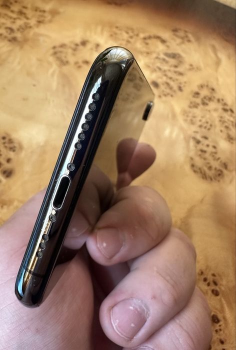Продам iphone xs 256gb