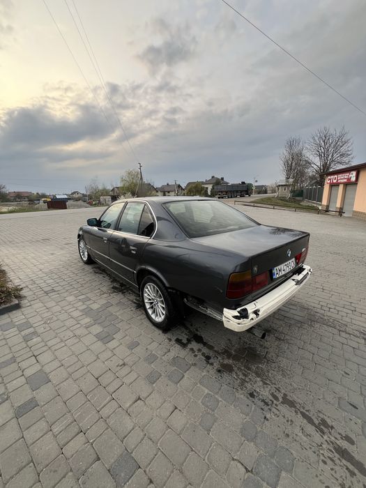 Продам Е34 2,4дизель