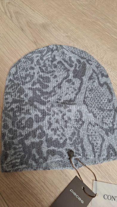 Nowa cienka czapka szara/popielata r. S/M (XS) Pieces
