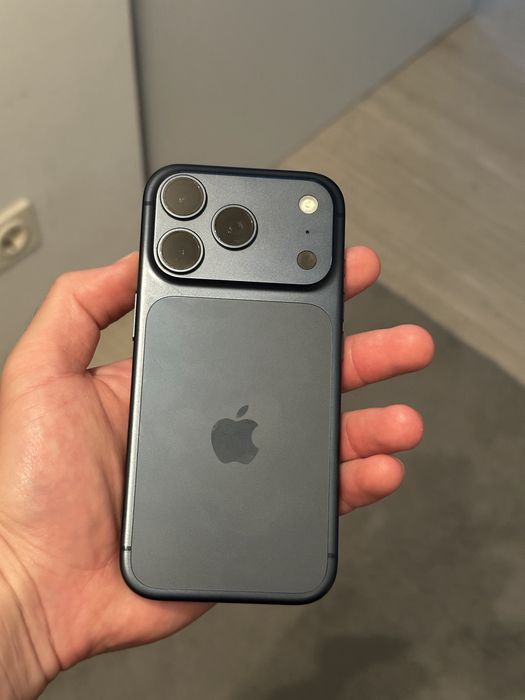 iPhone 17 Pro 256GB Niebieski 100% Bateria