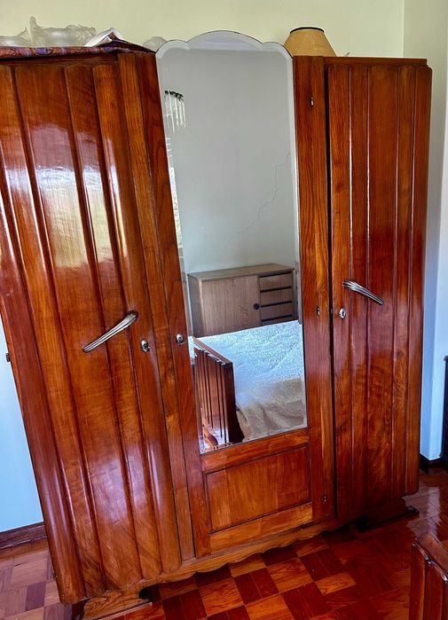 Quarto Completo em Madeira Maciça