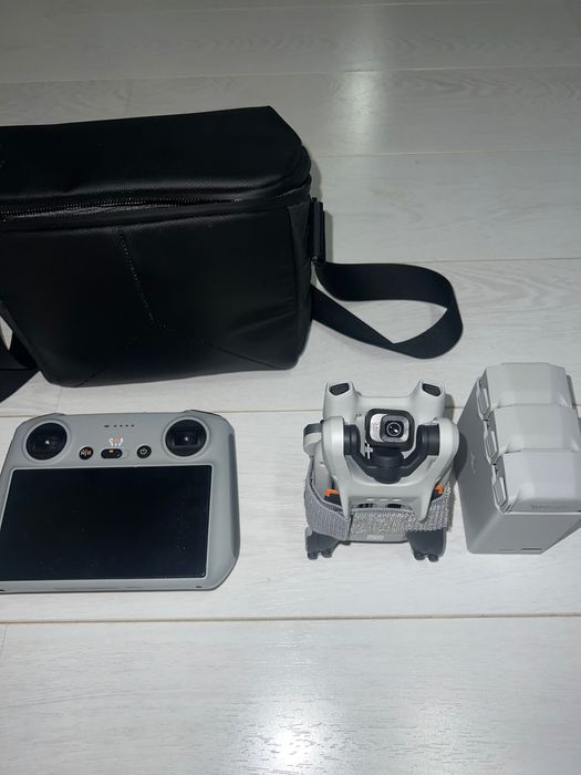 Dron DJI Mini 3 Fly More Combo (DJI RC) Wideo 4K