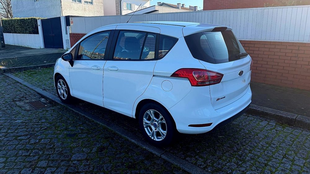 Ford B-Max 1.0 125 Cvs Possiblidade de Crédito