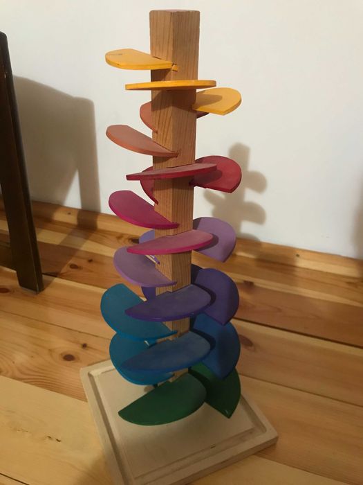 Drewniany kolorowy kulodrom