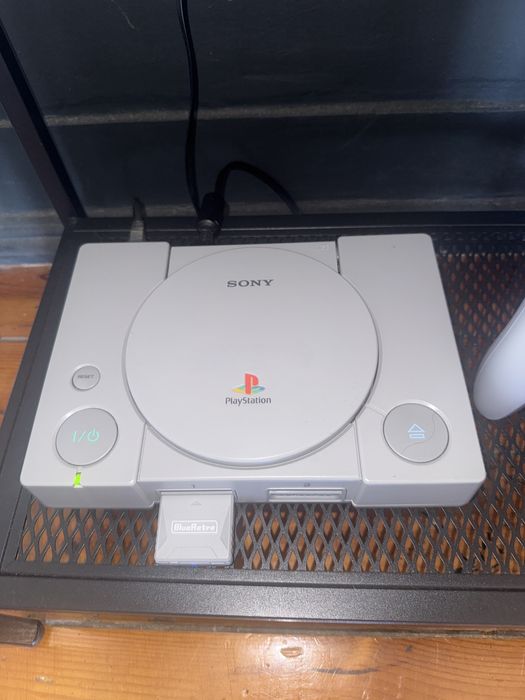 PlayStation 1 + TV Philips Tubo + BlueRetro + 3 Jogos — Pack Retro