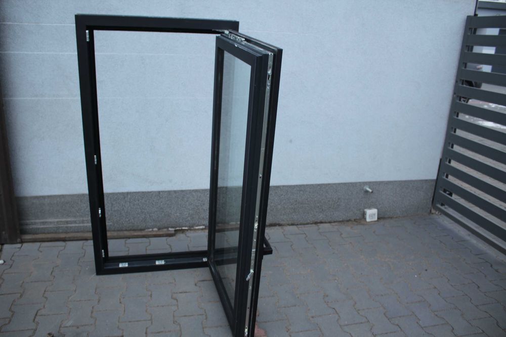 Okna okno jednoskrzydłowe 78x145 Drutex