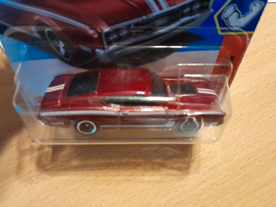 2 autka Hot Wheels