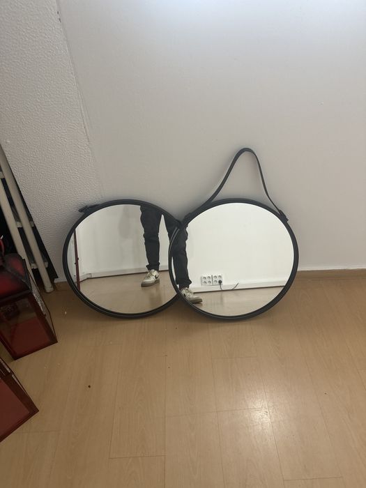 Vendo 2 espelhos