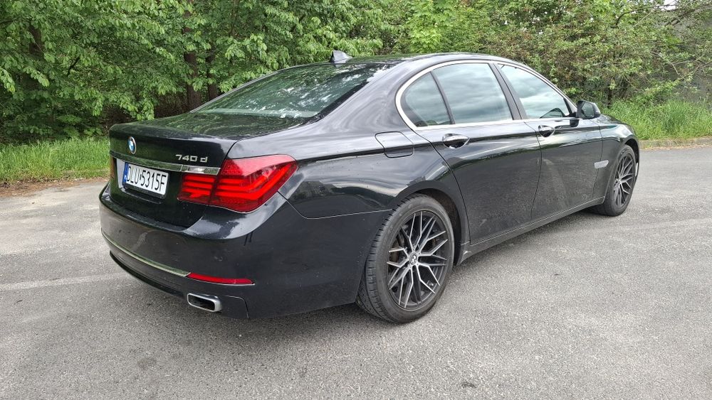 Bmw 7 F01 LIFT  740D Full wersja