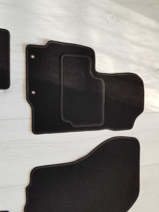 Dywaniki Welurowe MITSUBISHI ASX Rok  Citroen C4 Aircross  Dopasowane