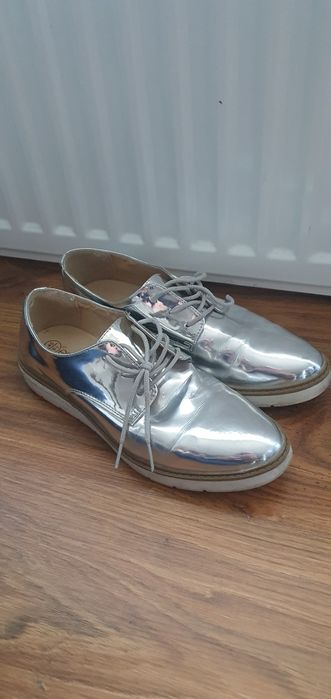 Buty oxfordki rozm 40 esmara