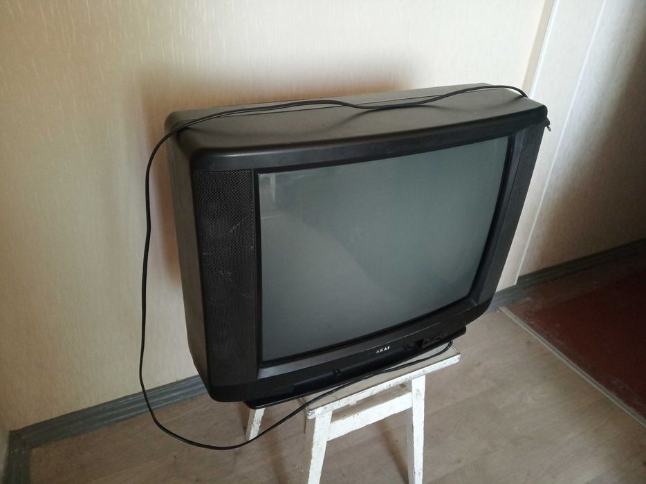 Недорого! ТВ Akai, рабочий, 21дюйм