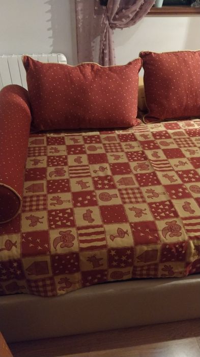 Edredom,almofadas,rolos e estore