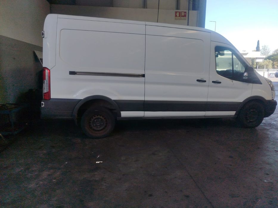 Somente para peças Ford Transit 2019