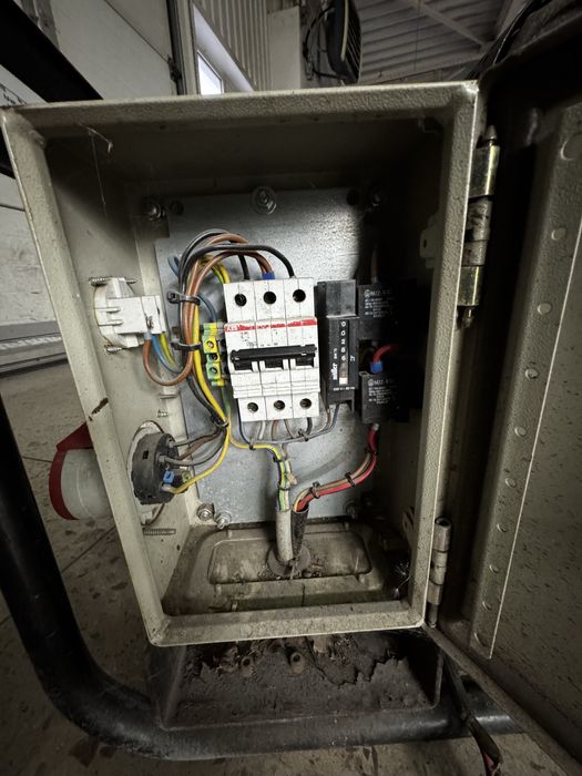 Продам Генератор Хонда 220/380 13.5кVA, це 11 кВт.