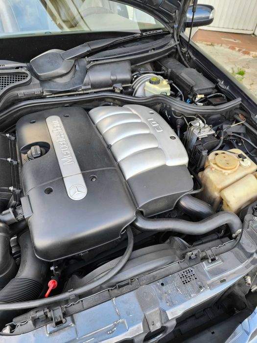 Mercedes E 270CDI.  AVANGARD