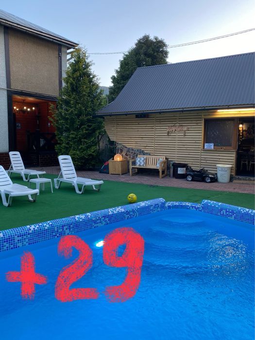 Сучасна еко- садиба з басейном чан баня