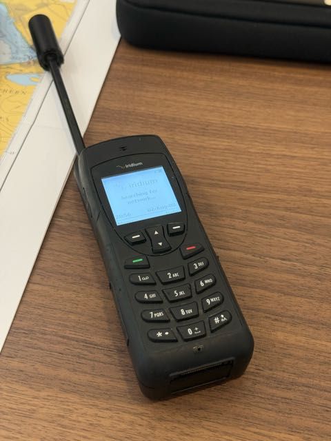 Telefone Satélite Iridium 9555 — Completo com Acessórios